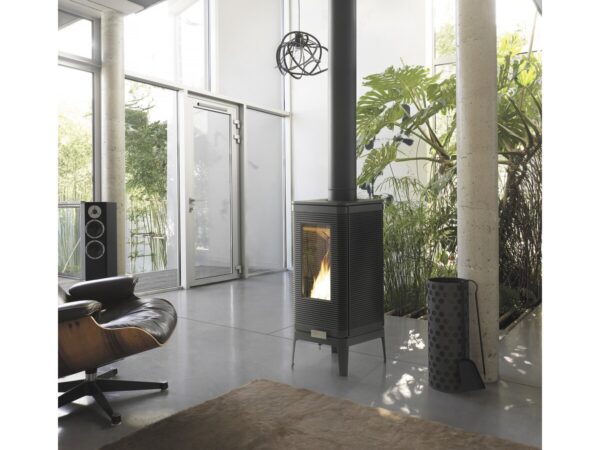 Poêle à bois en fonte « Iwaki – Anthracite – Image 2